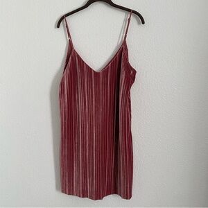 Bardot Women's Size 10/Large Dusty Rose Pink Velvet Pleat Mini Dress